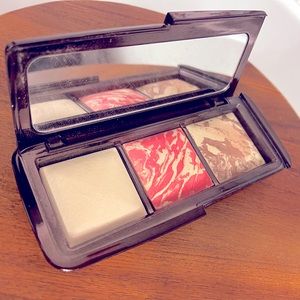Hourglass Ambient Lighting Palette